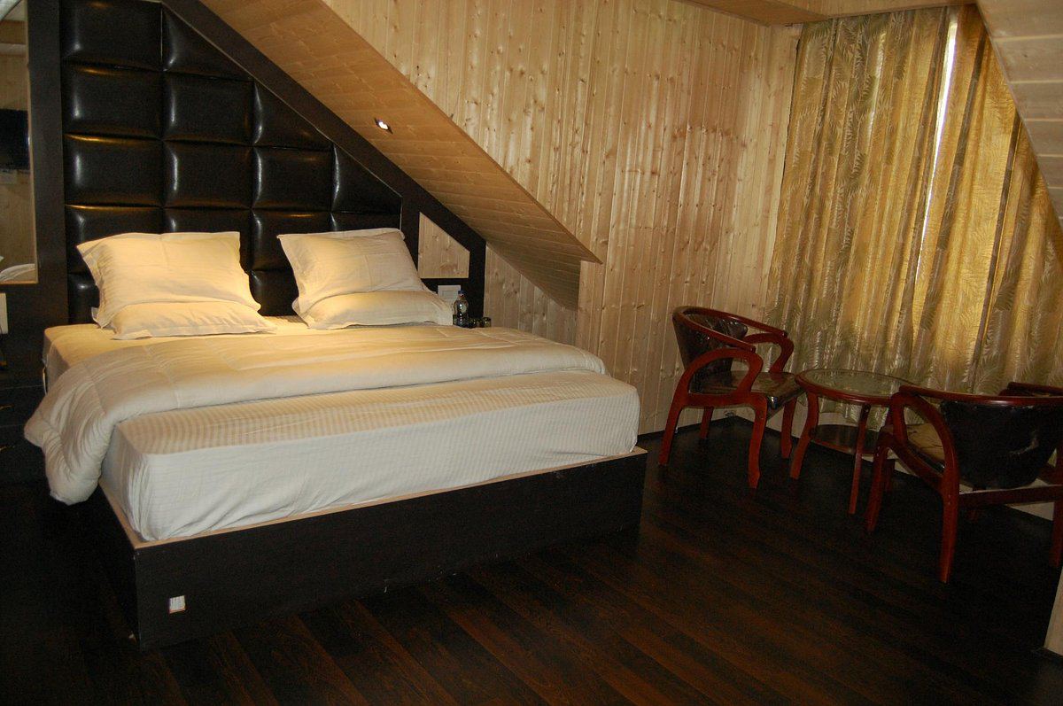 Hotel Zahgeer Continental